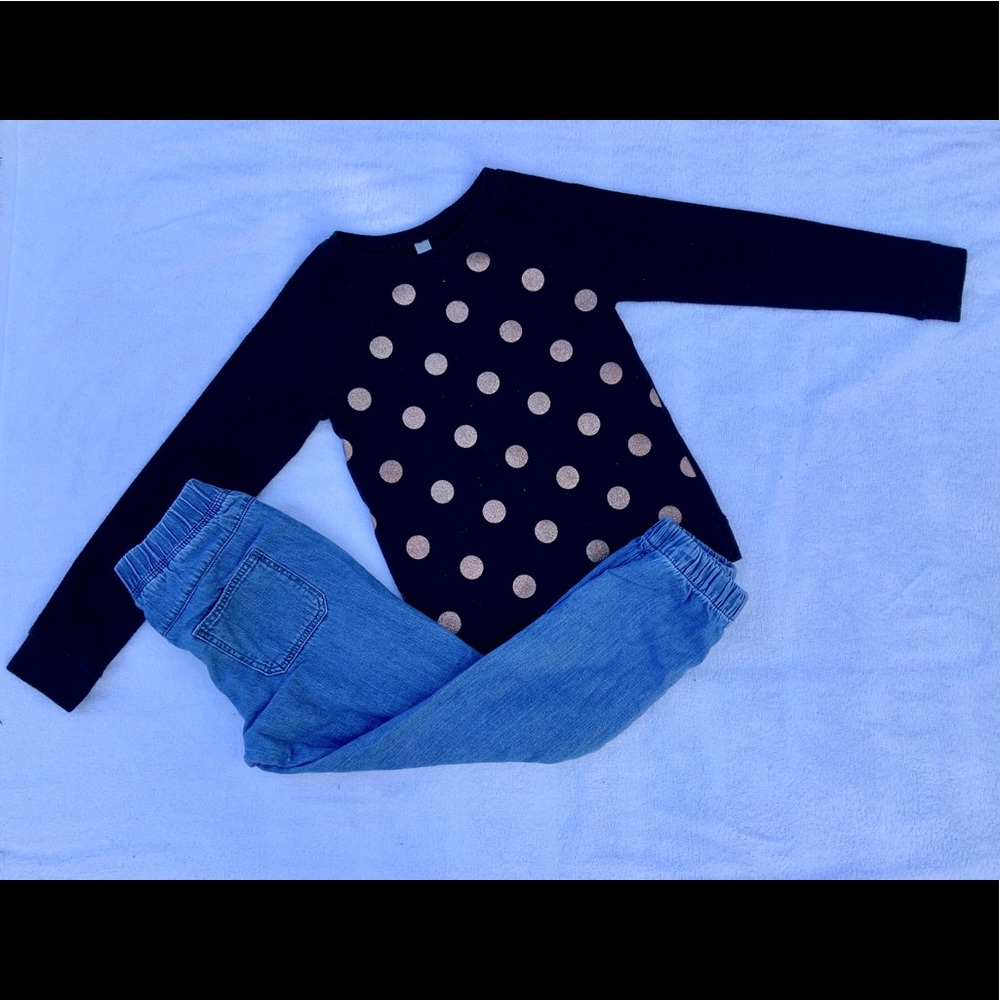 Girls sweatshirt with blue jeans. (Sold)